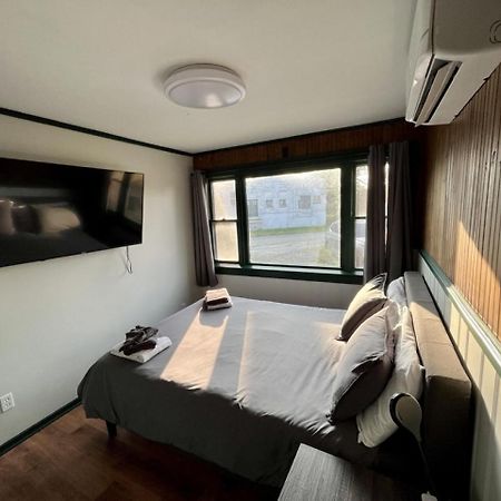 2 Bed Berkshire Getaway Minutes To Jiminy Peak Ski 핸콕 외부 사진