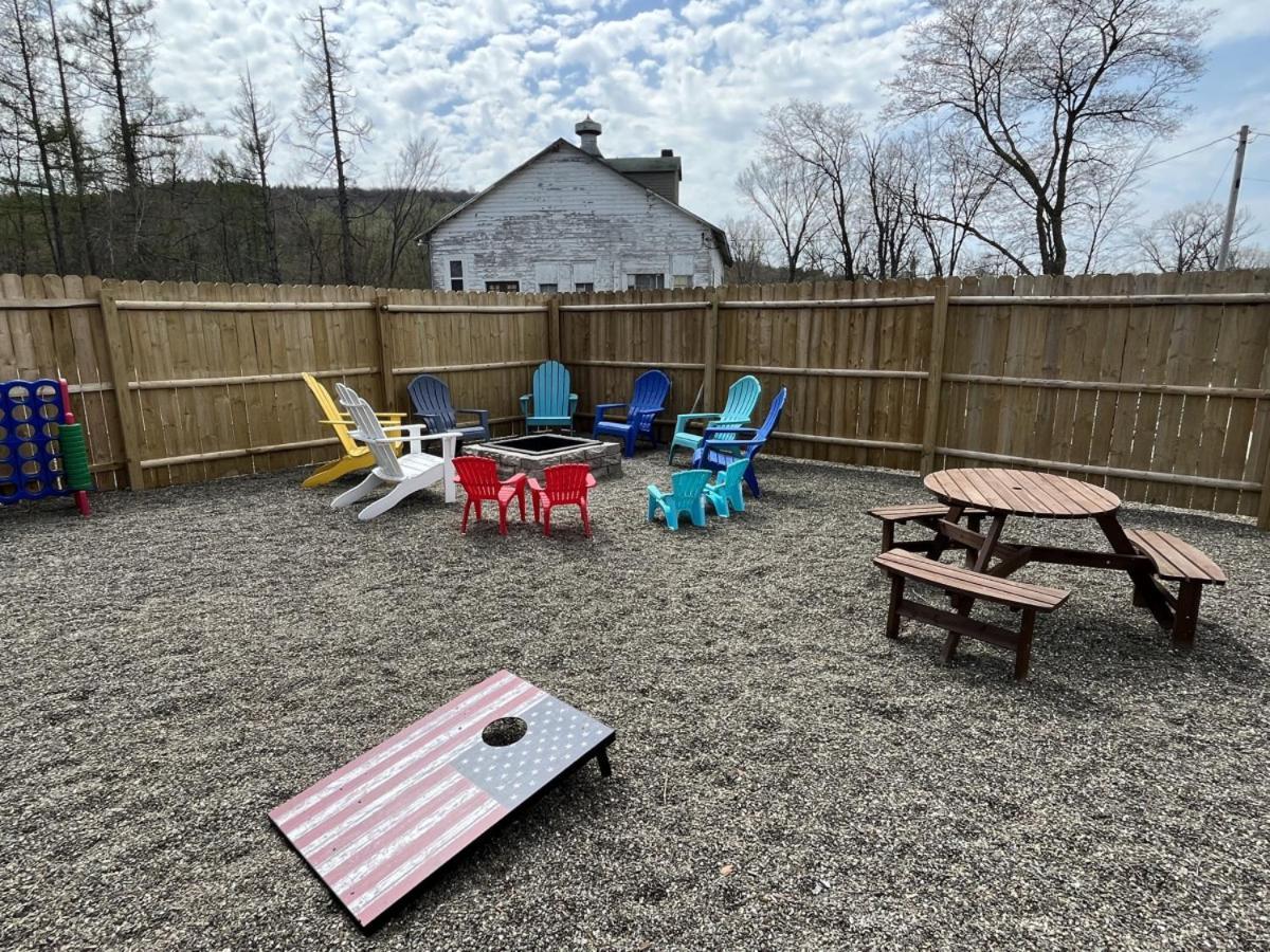2 Bed Berkshire Getaway Minutes To Jiminy Peak Ski 핸콕 외부 사진